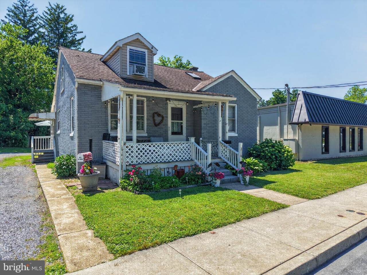 216 Fulton Street - Photo 1