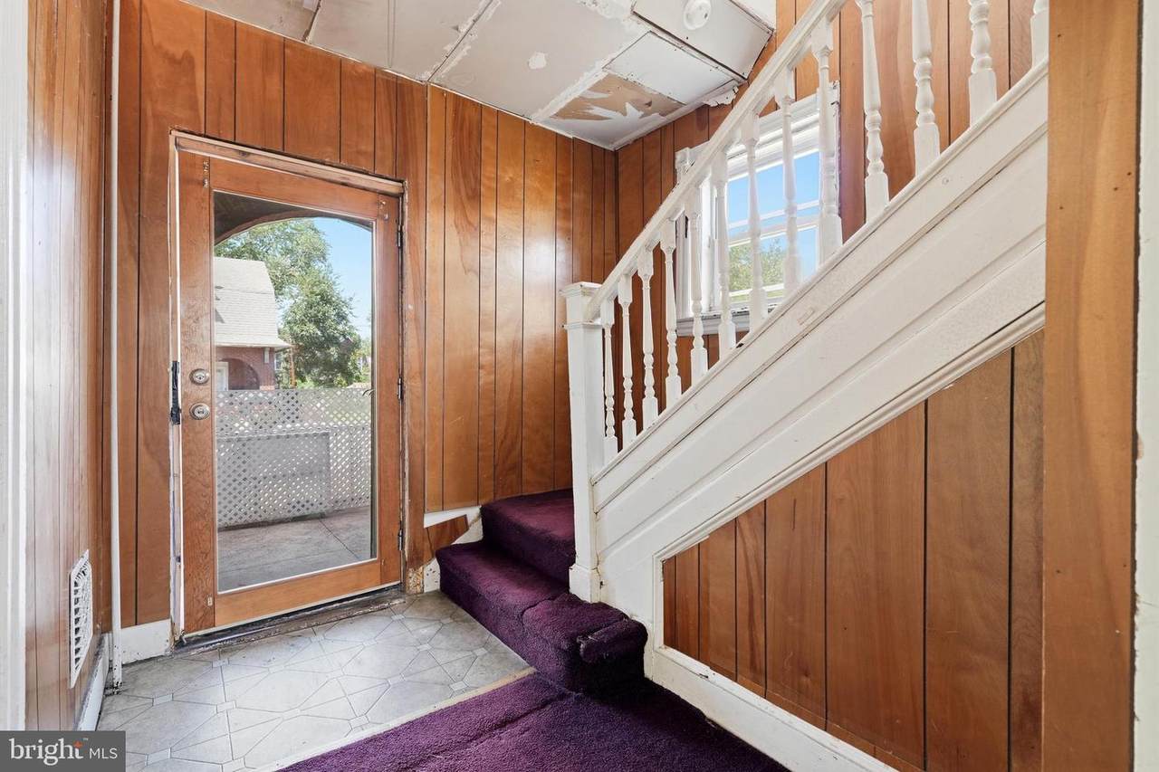https://bt-photos.global.ssl.fastly.net/brightmls/1280_boomver_1_805117076132-2.jpg