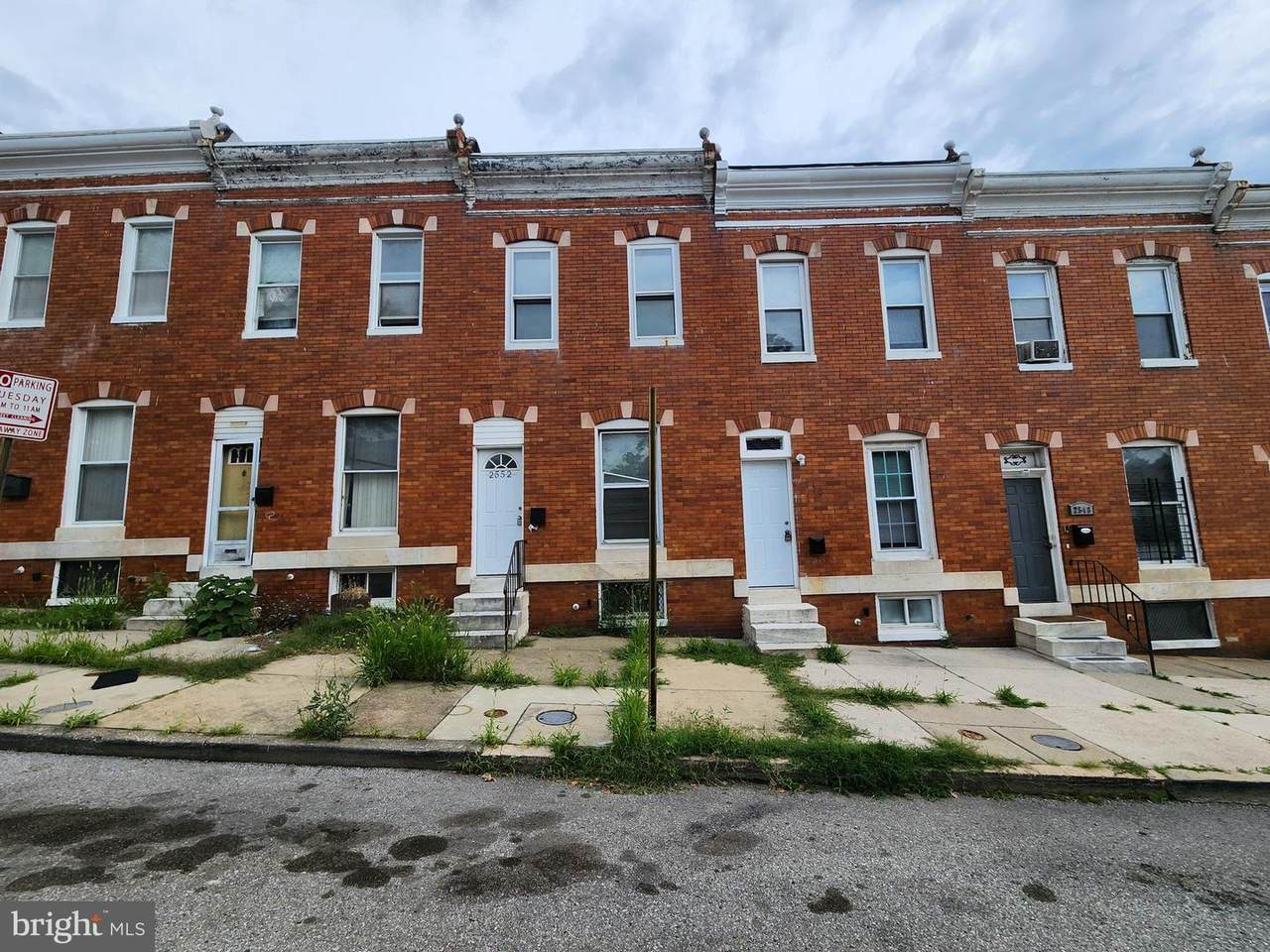 2552 Pratt Street - Photo 1