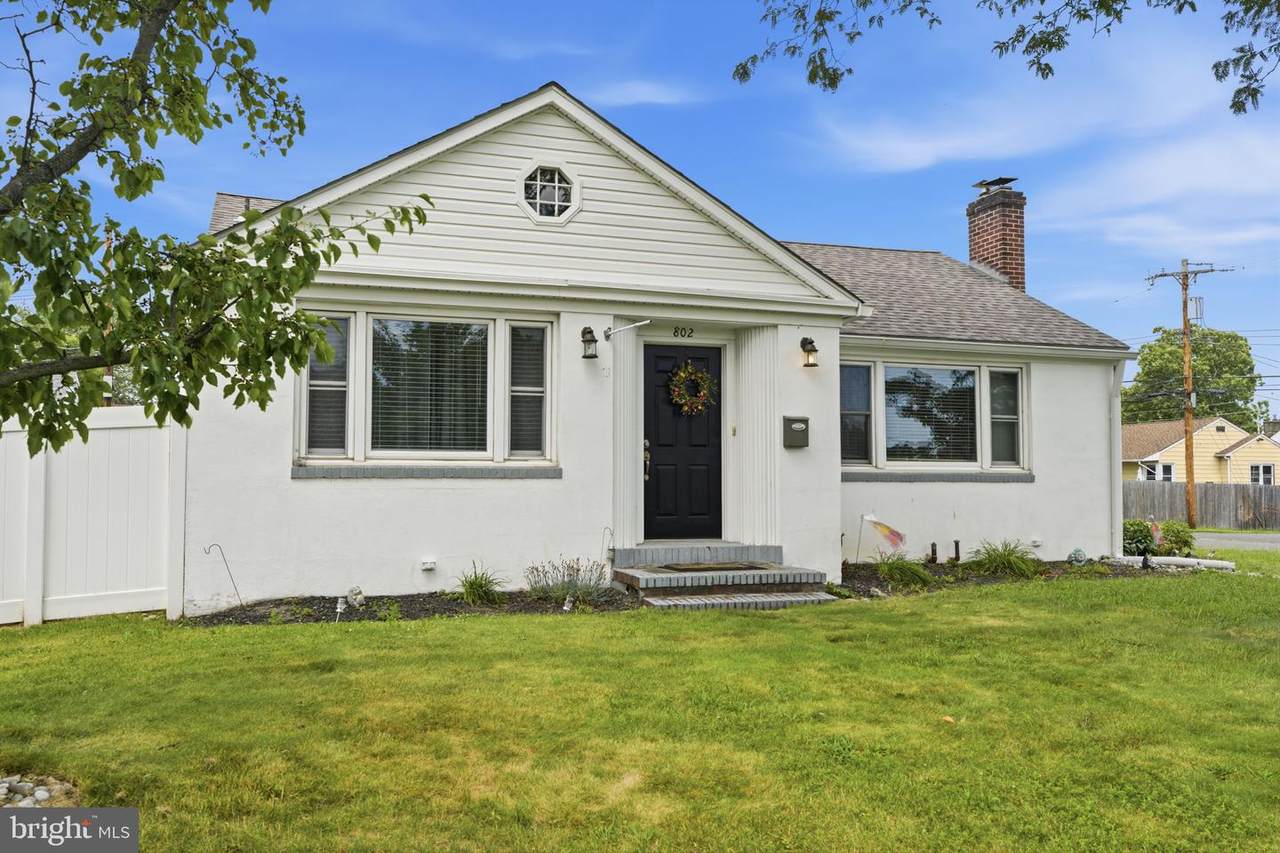 802 Fairview Avenue - Photo 1