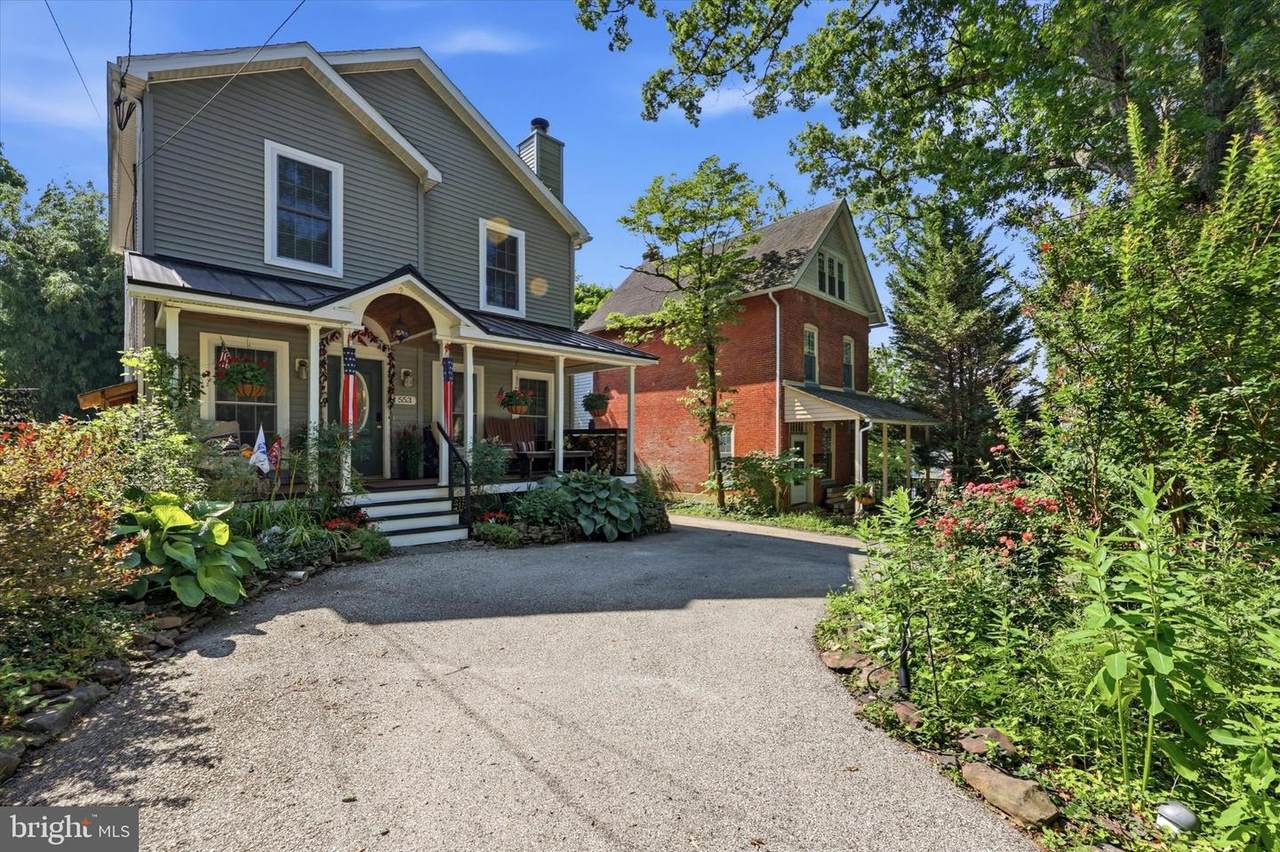 553 Orange Street - Photo 1
