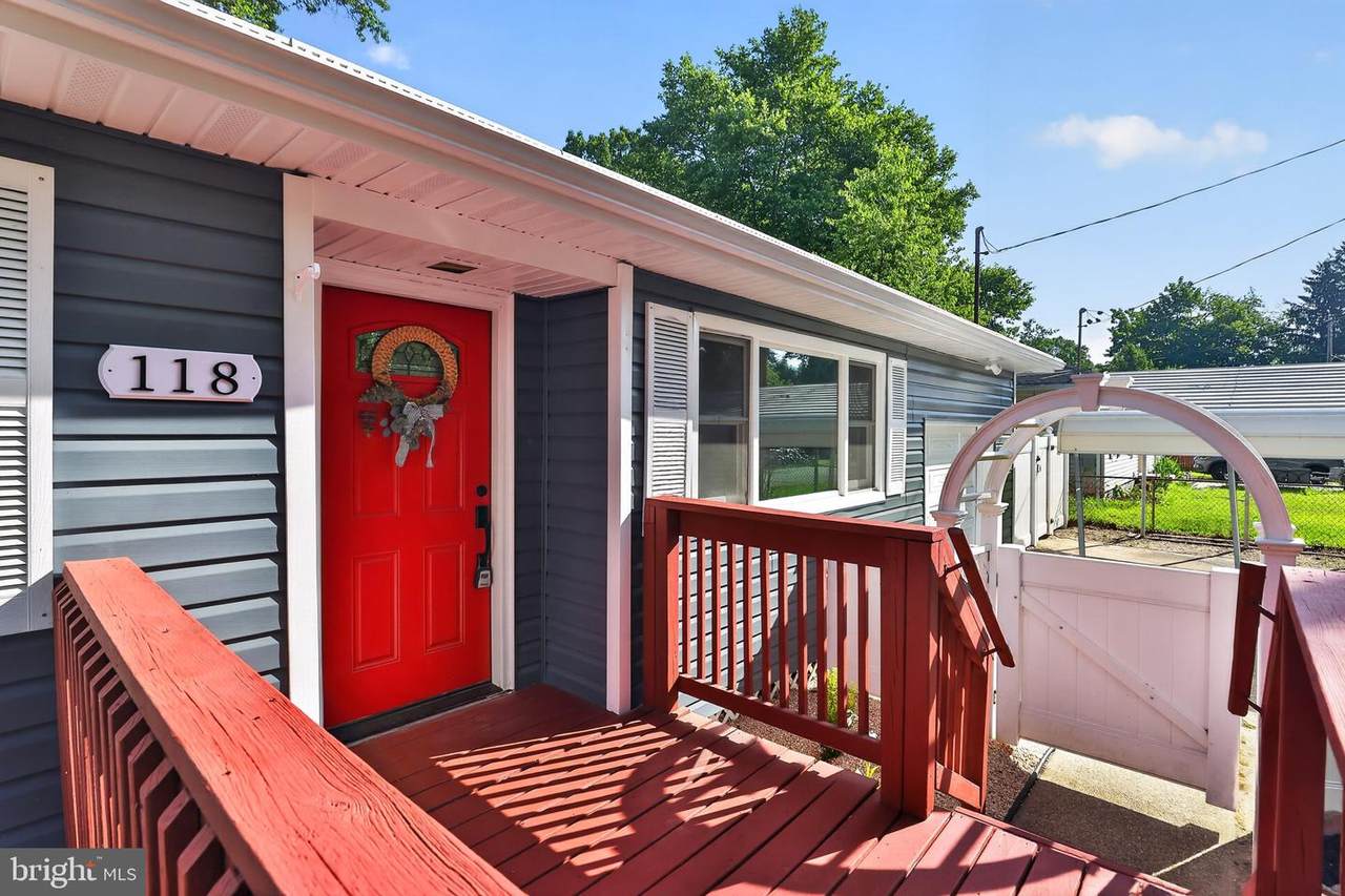 118 Carlisle Street - Photo 1