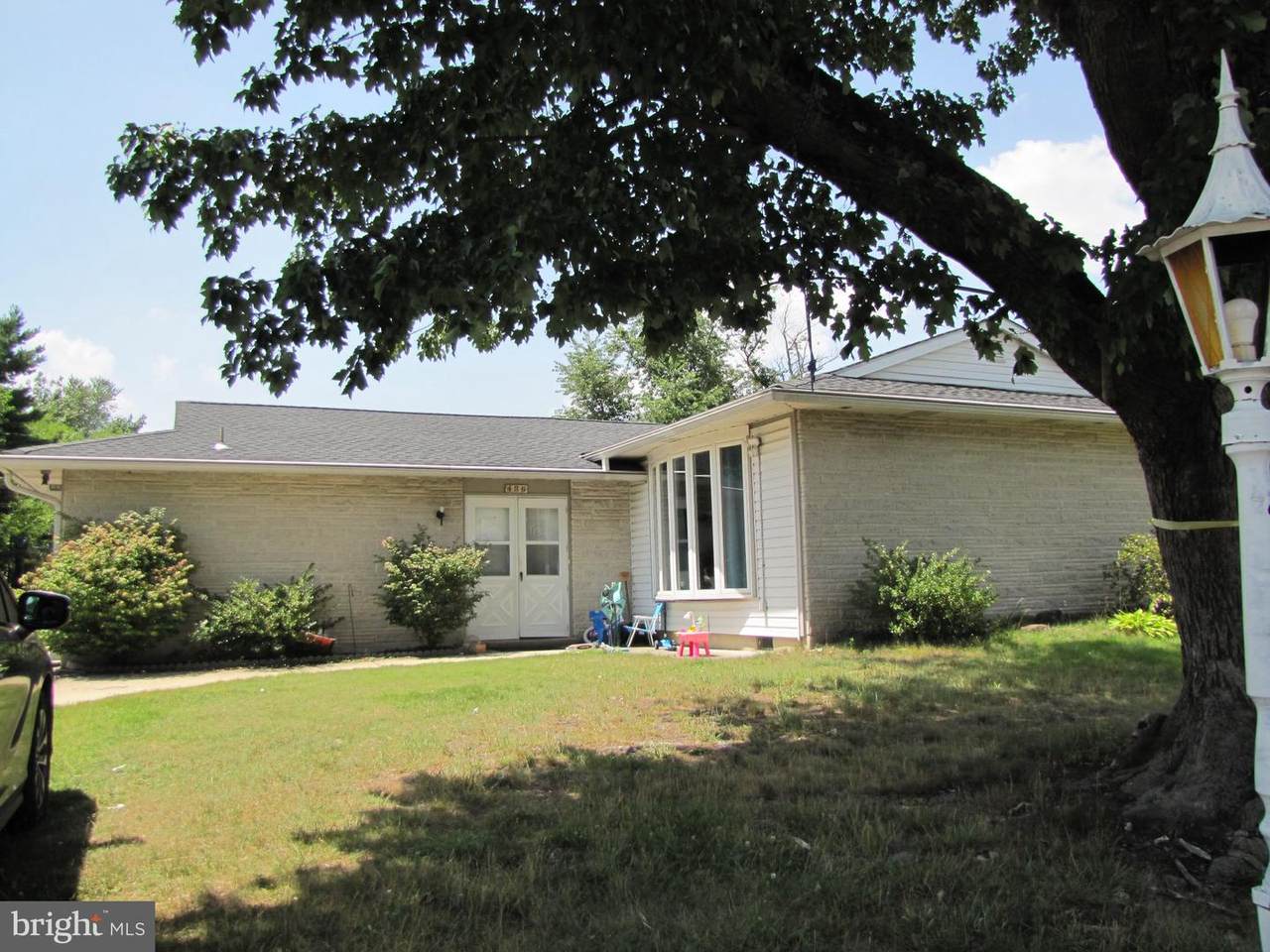 436 Suffolk Drive - Photo 1