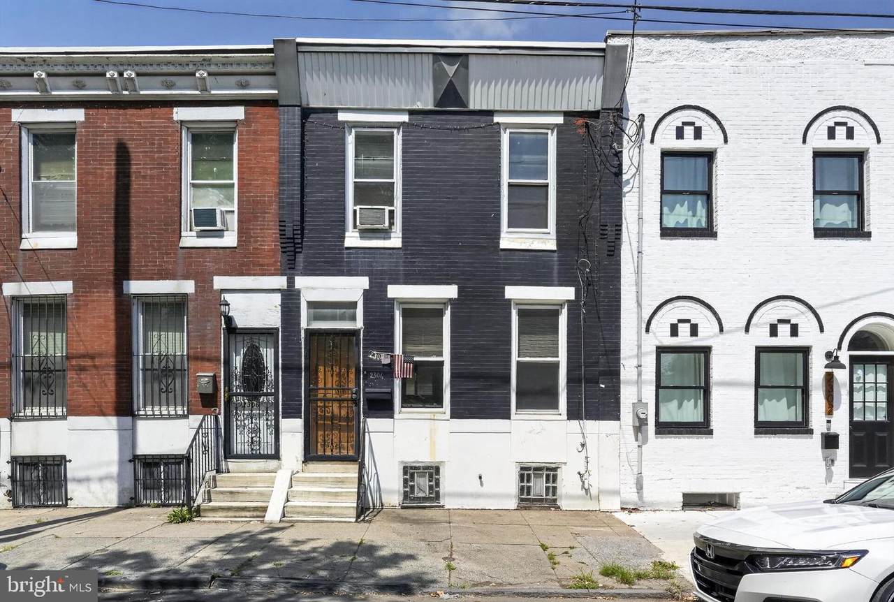 2304 6TH Street - Photo 1