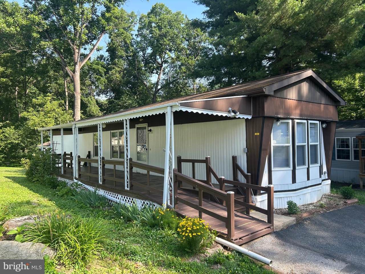 135 Locust Lane - Photo 1