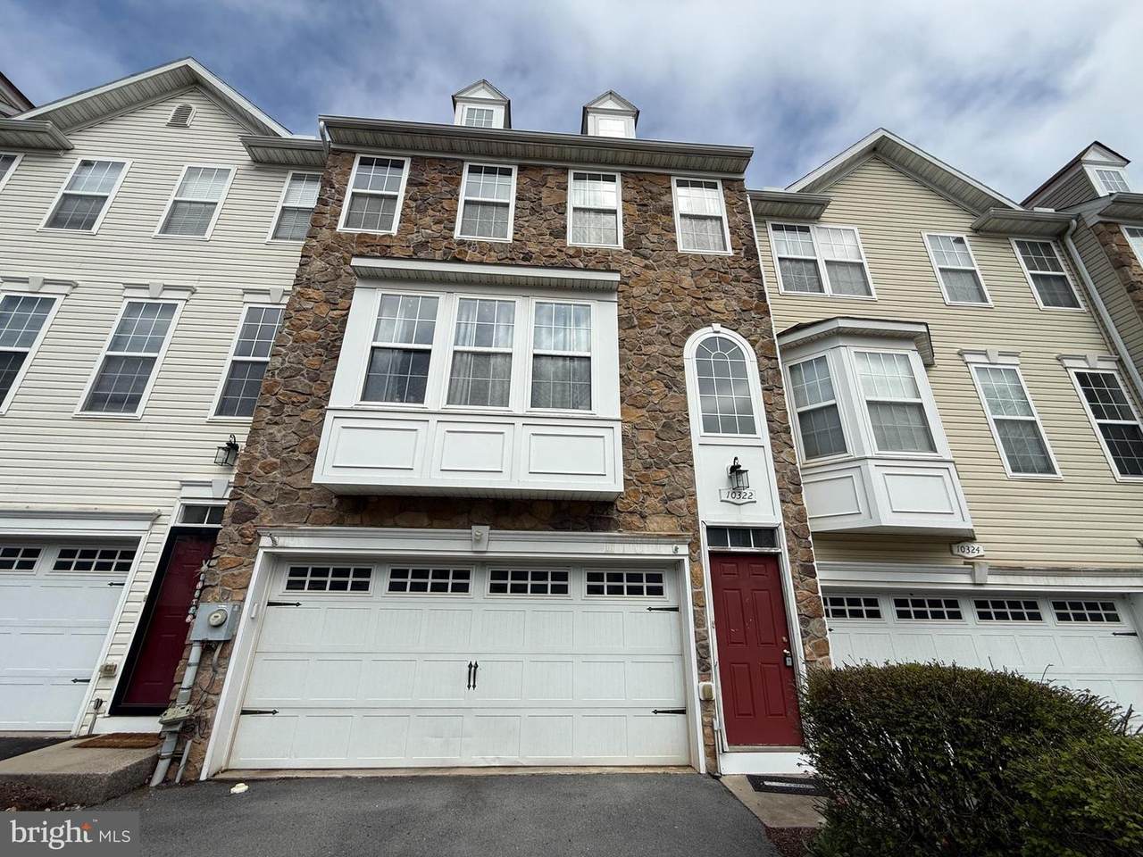 10322 Lantern Lane - Photo 1