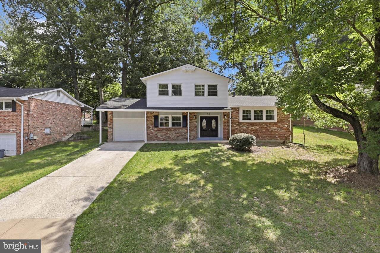 716 Calvert Lane - Photo 1