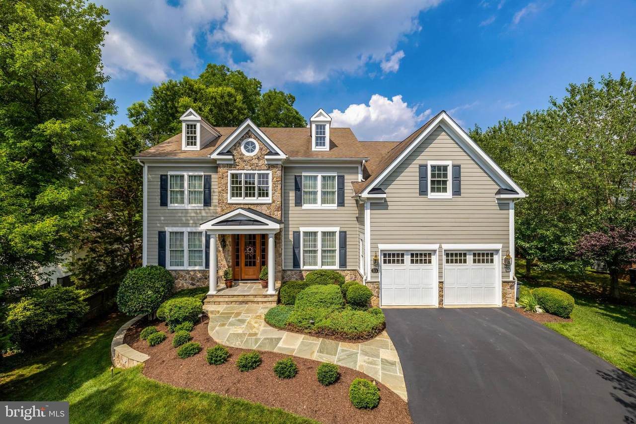 513 John Marshall Drive - Photo 1