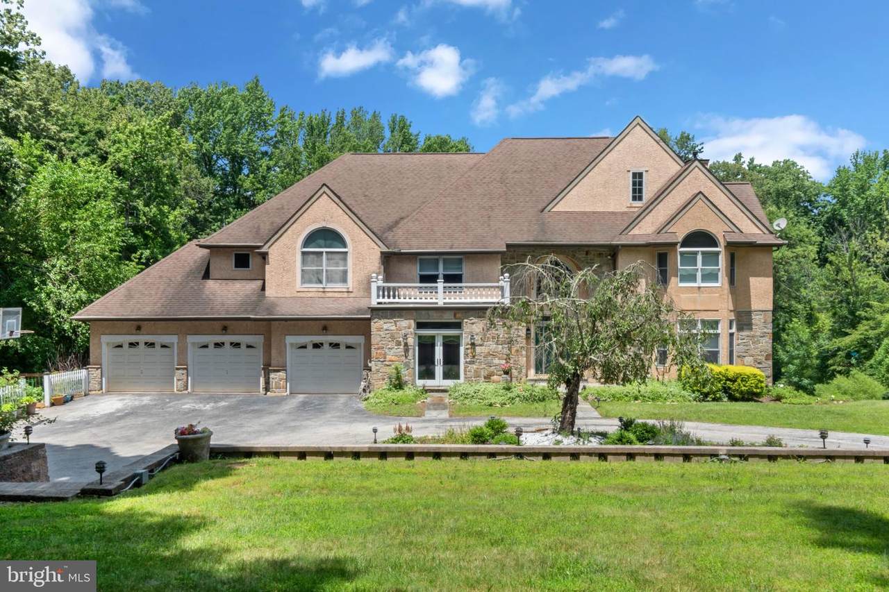 411 Marie Drive - Photo 1