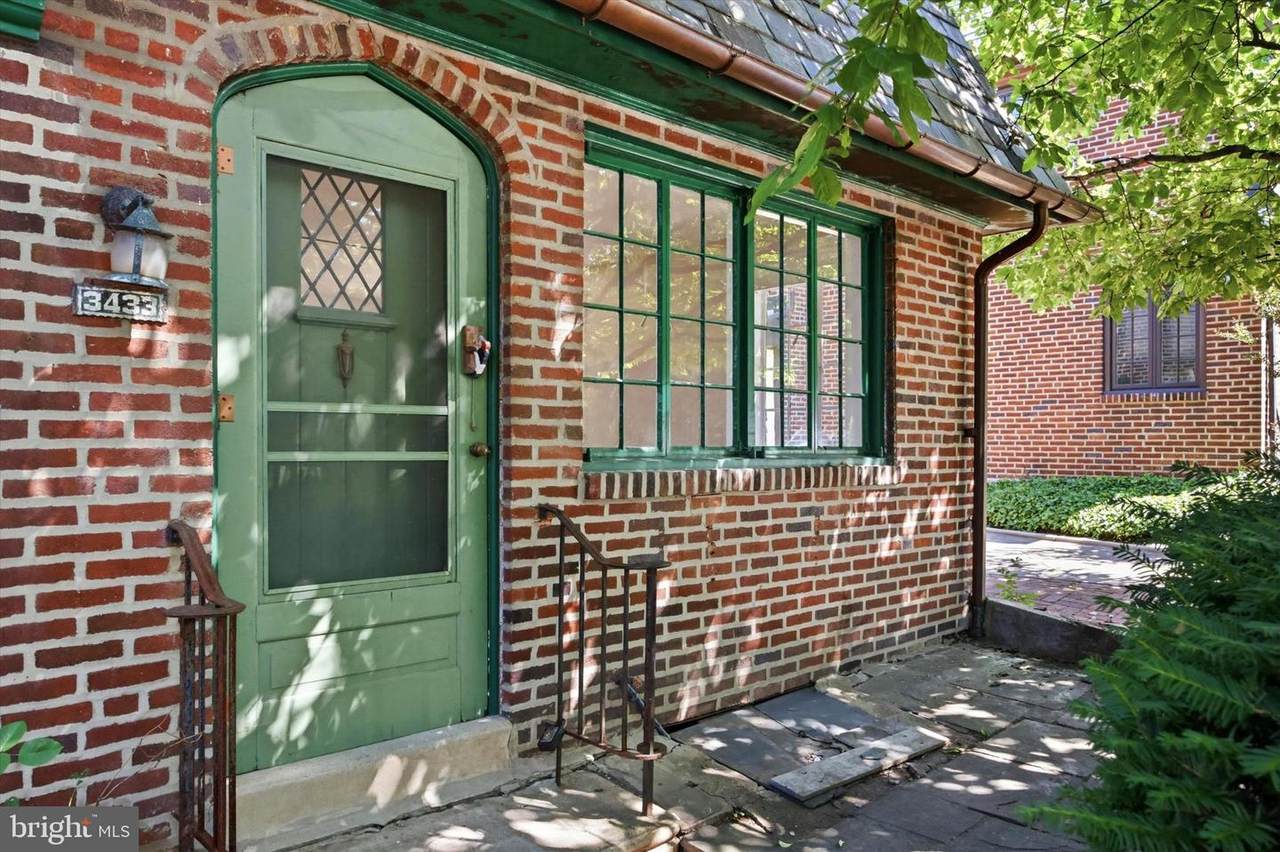 3433 Penn Street - Photo 1