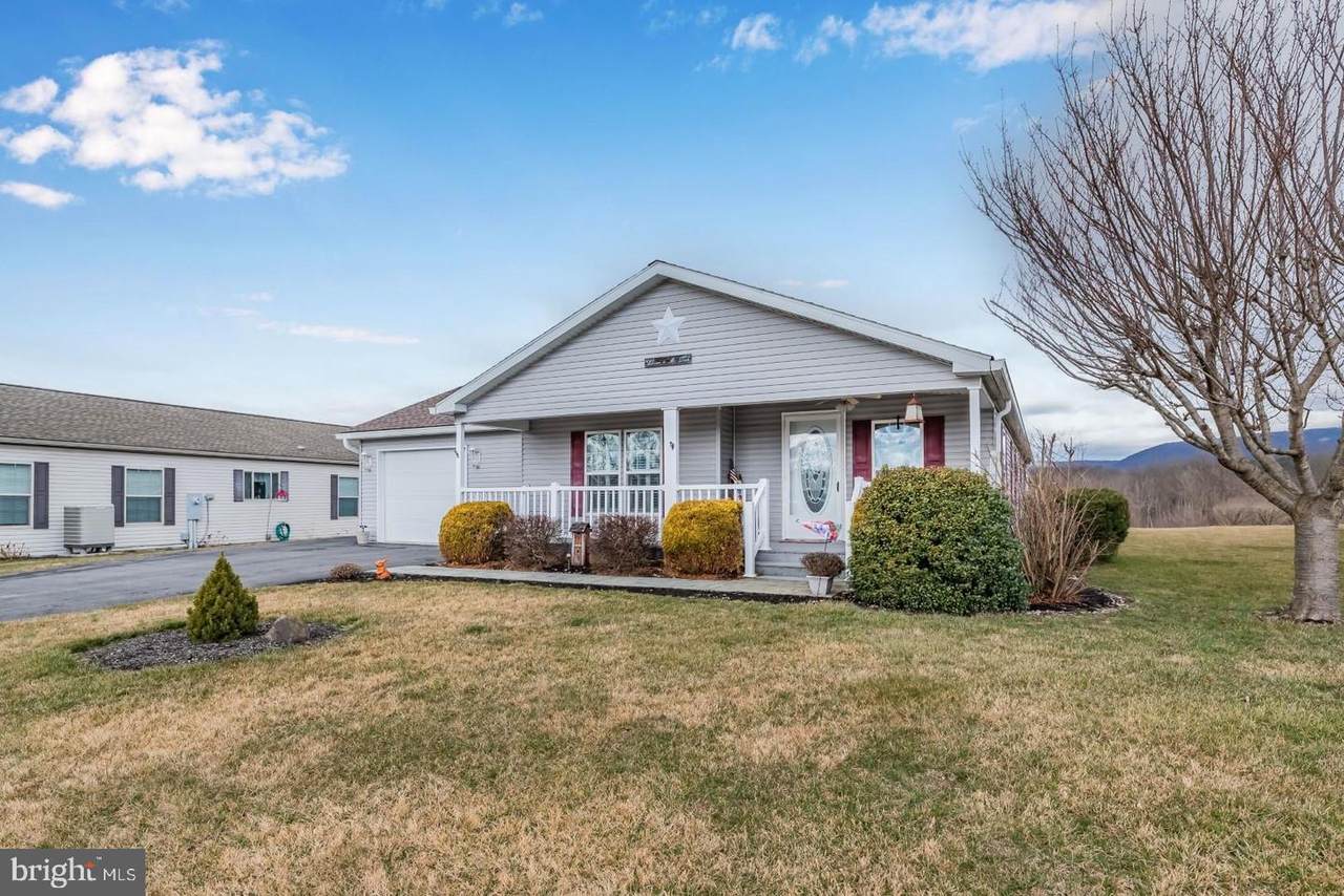 30 Adele Ave - Photo 1