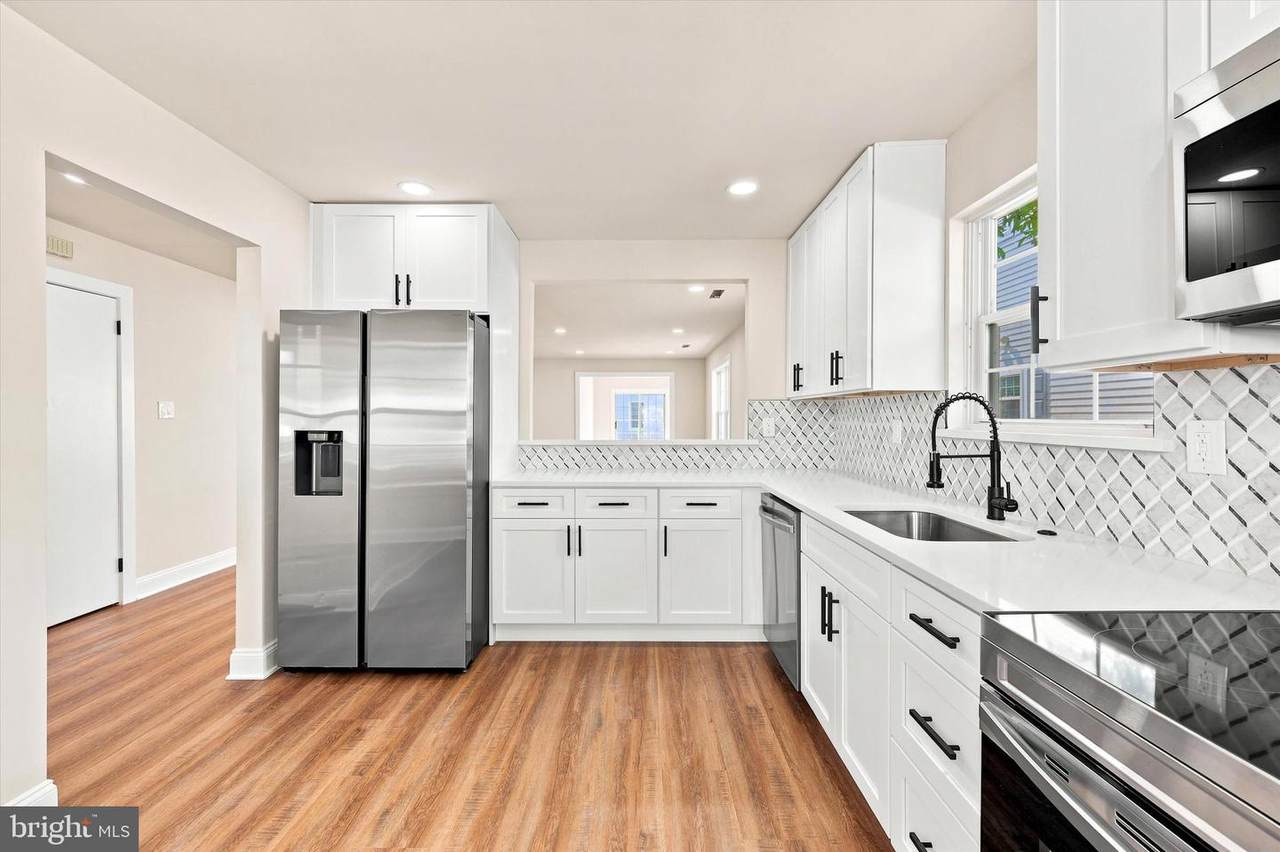 2 Emory Lane - Photo 1