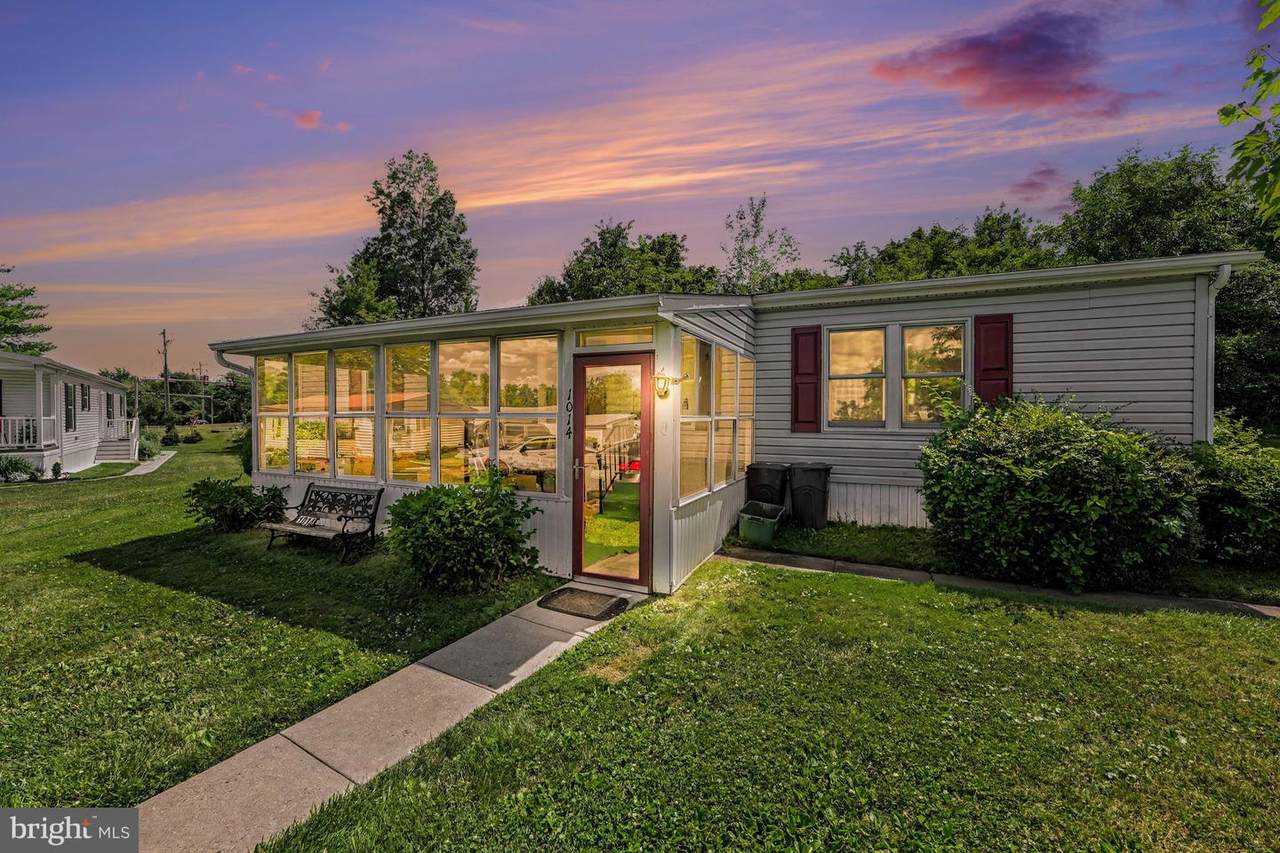 1014 Cherrywood Court - Photo 1