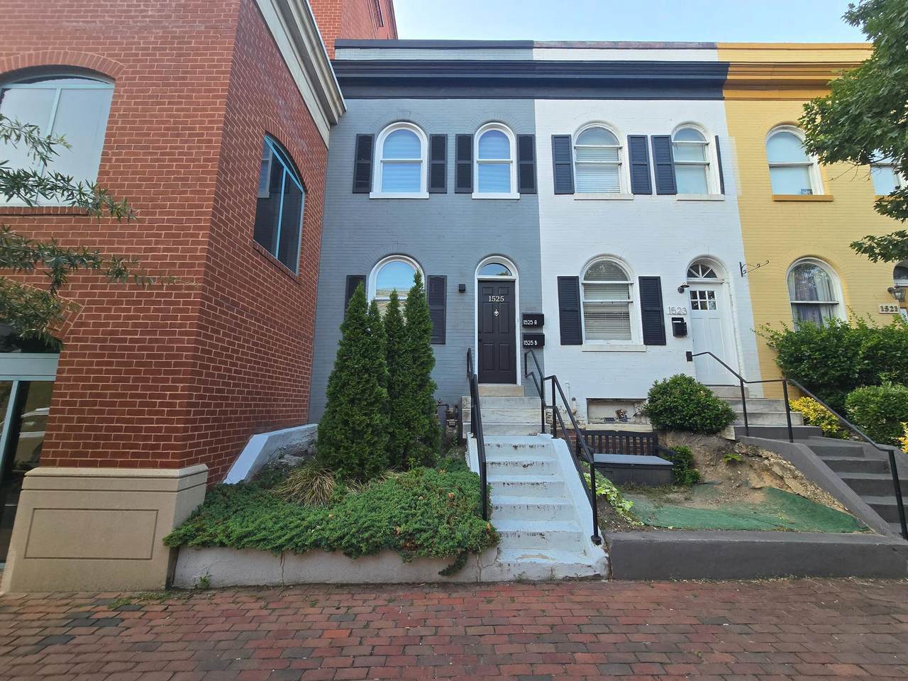1525 King Street - Photo 1