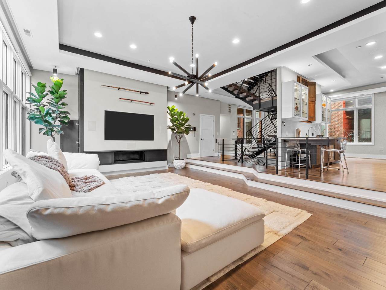822 American Street - Photo 1