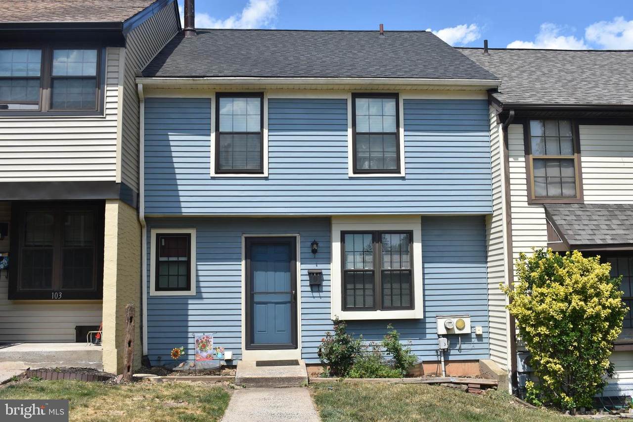 104 Hopkins Court - Photo 1