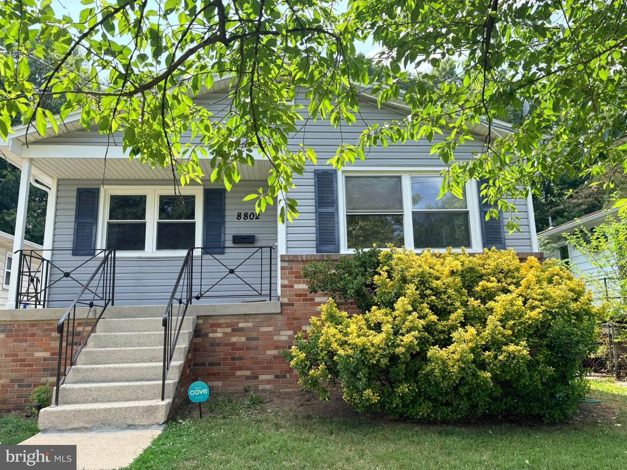 8802 34TH Avenue - Photo 1
