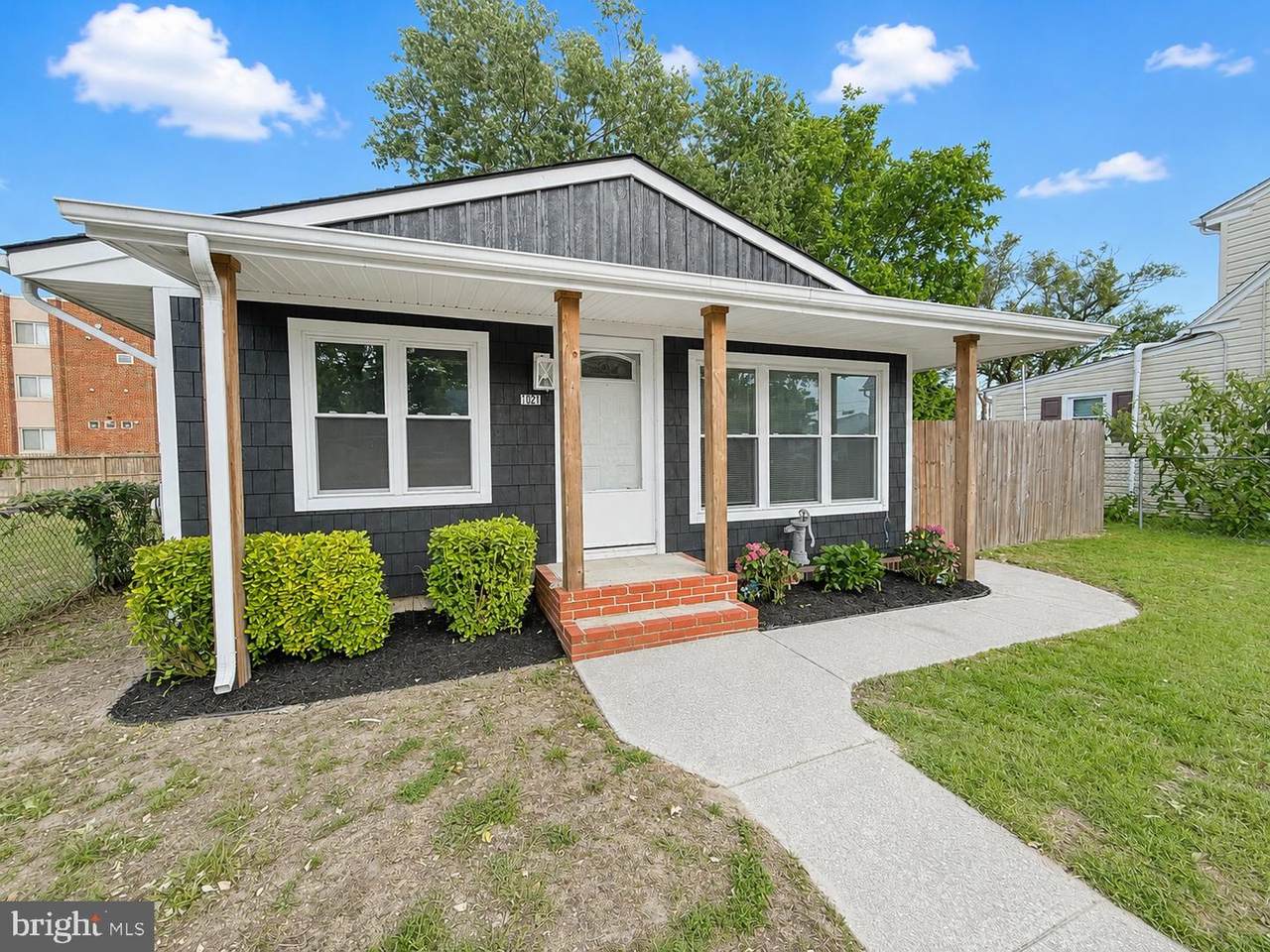 1021 Spring Avenue - Photo 1