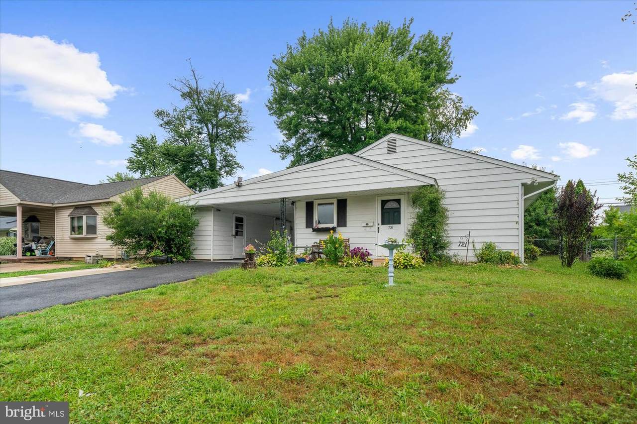 721 Auburn Road - Photo 1