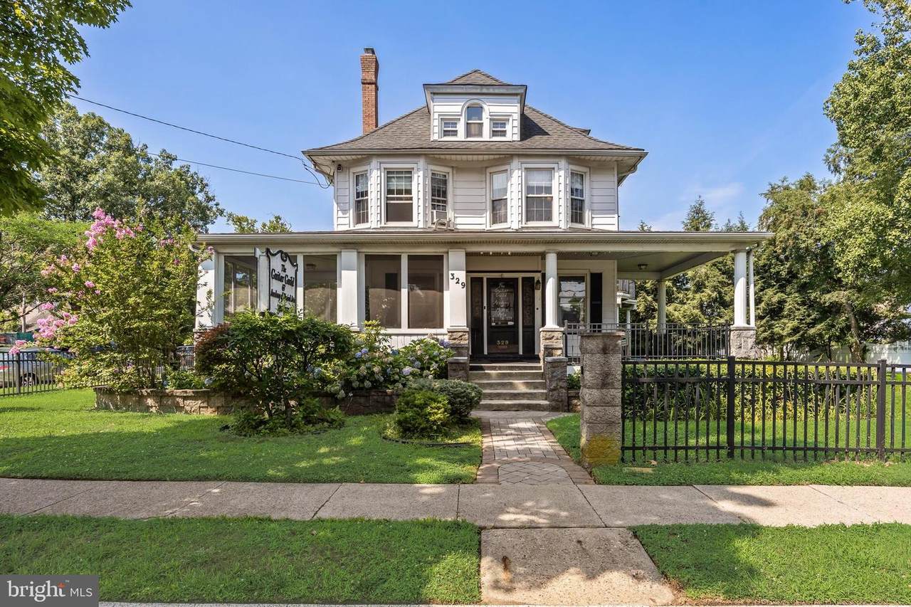 329 Cinnaminson Avenue - Photo 1