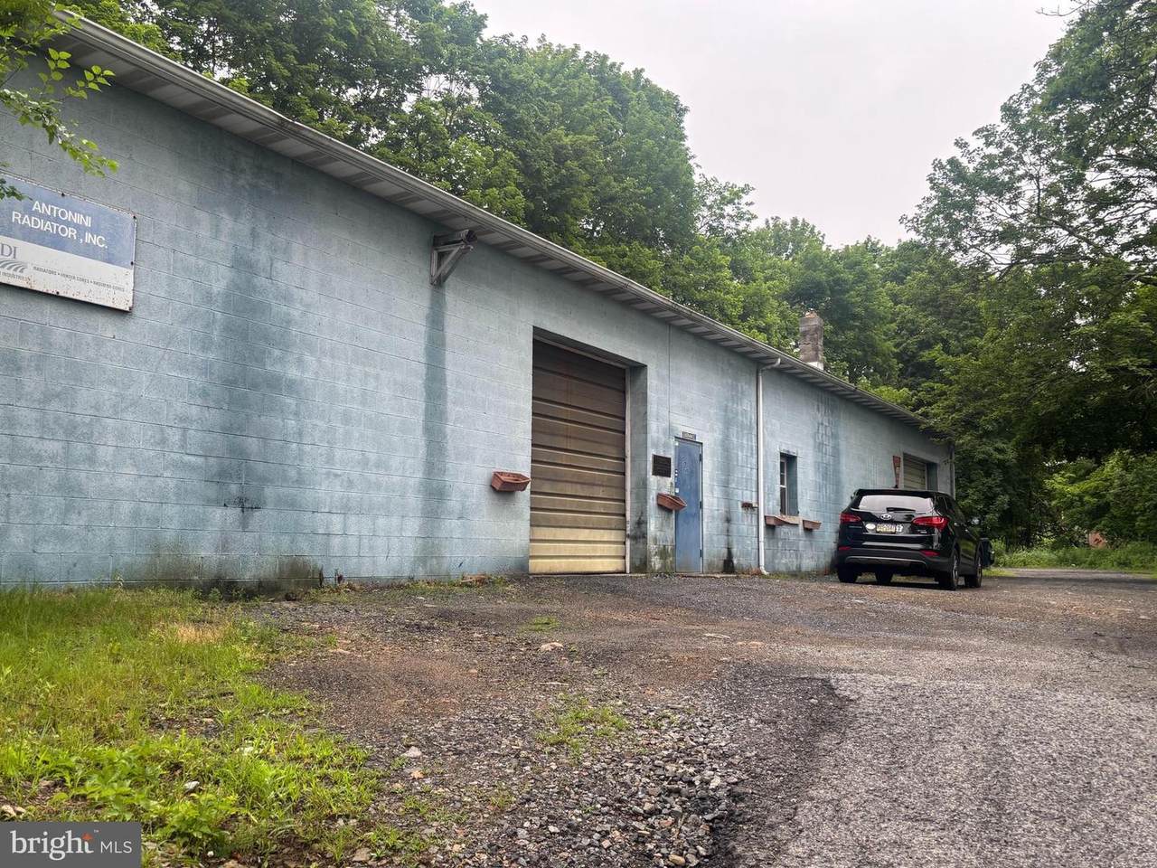 325 Railroad Street - Photo 1