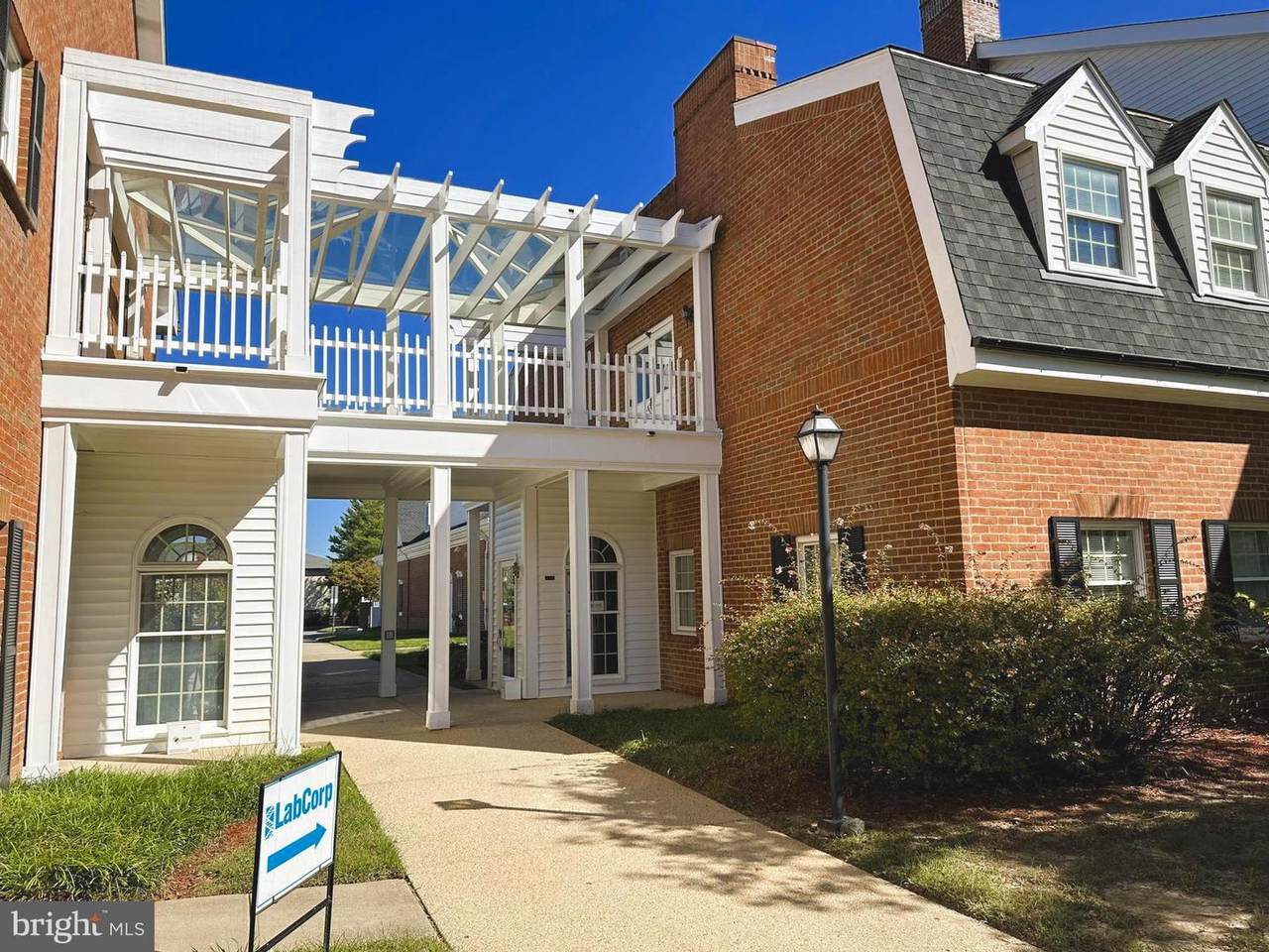 11350 Pembrooke Square - Photo 1