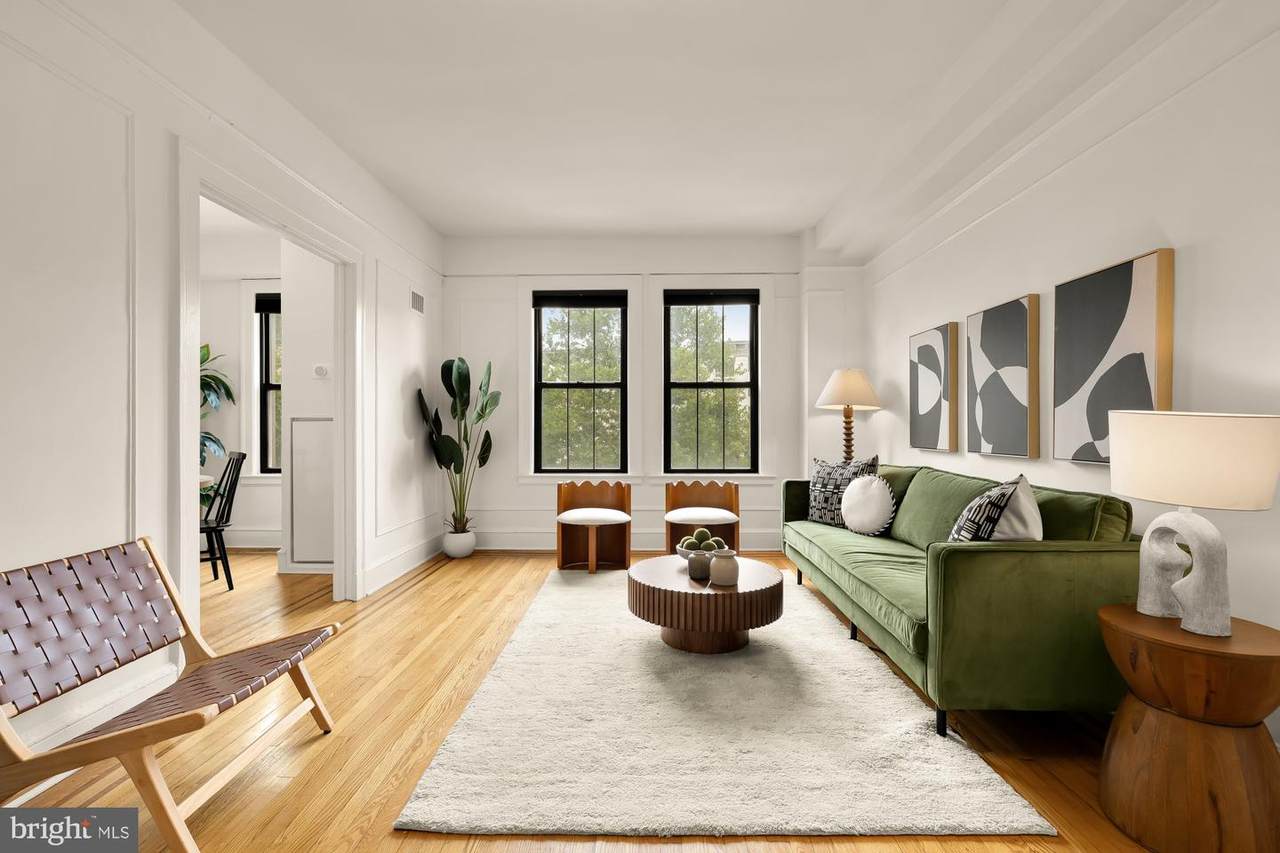 1613 Harvard Street - Photo 1
