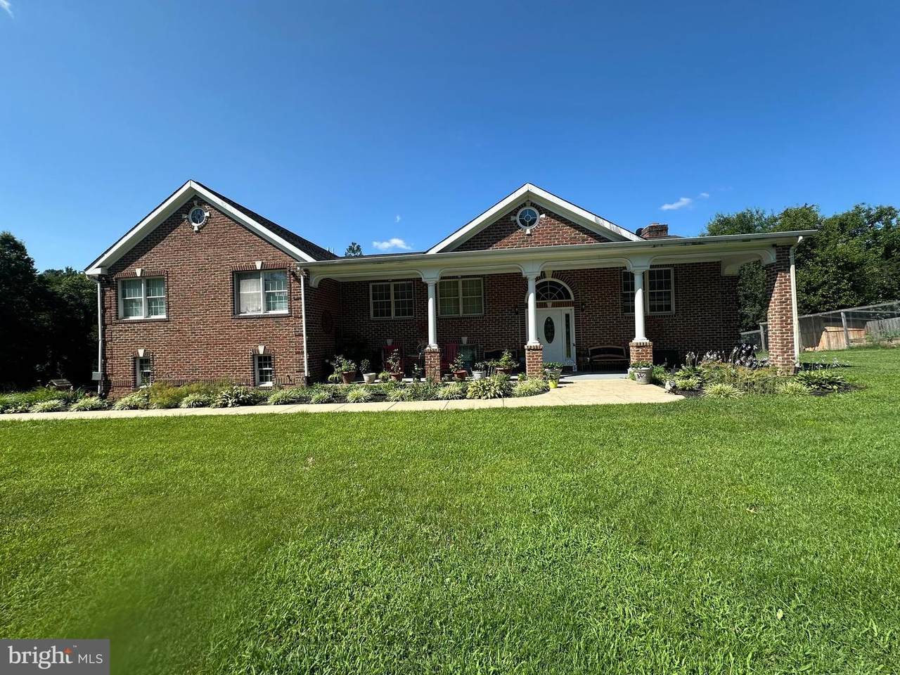 7809 Signal Hill Road - Photo 1