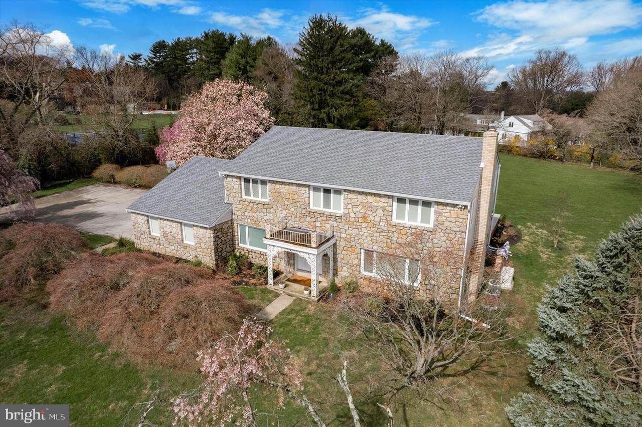 1530 Briar Hill Road - Photo 1