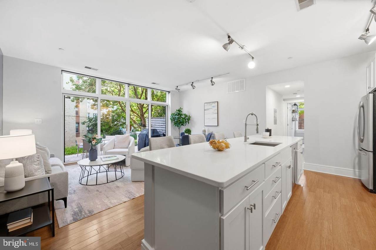 1654 Euclid Street - Photo 1