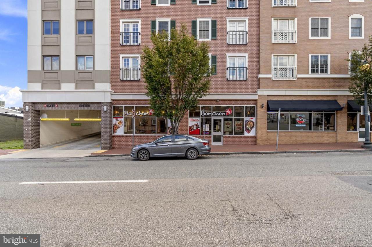 124 Market - Photo 1
