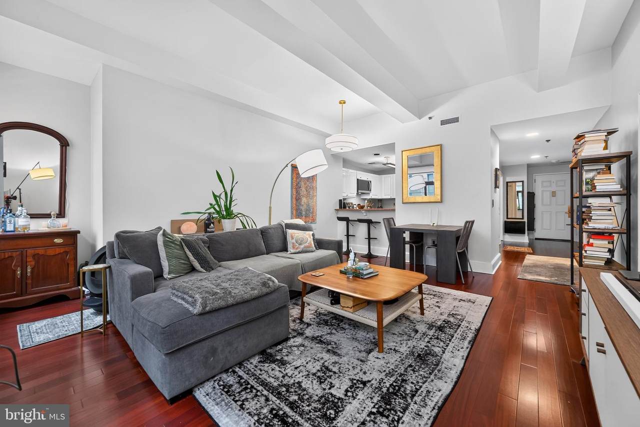 1500-00 Chestnut Street - Photo 1