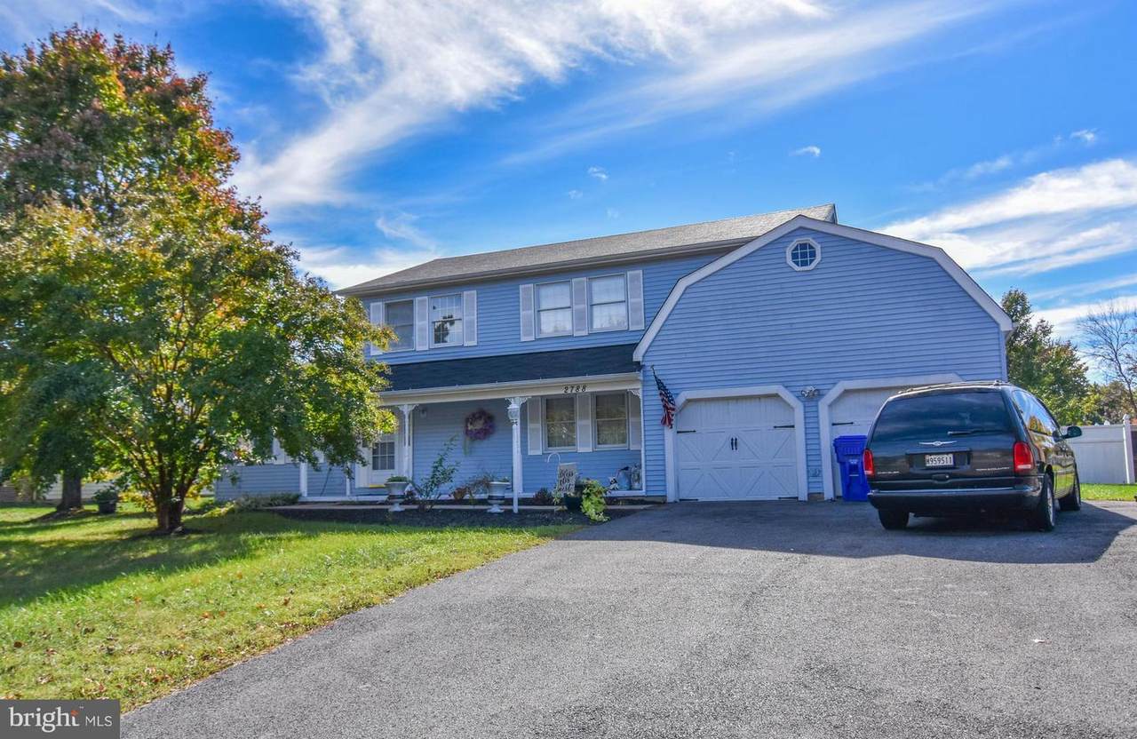 2788 Pinewood Drive - Photo 1