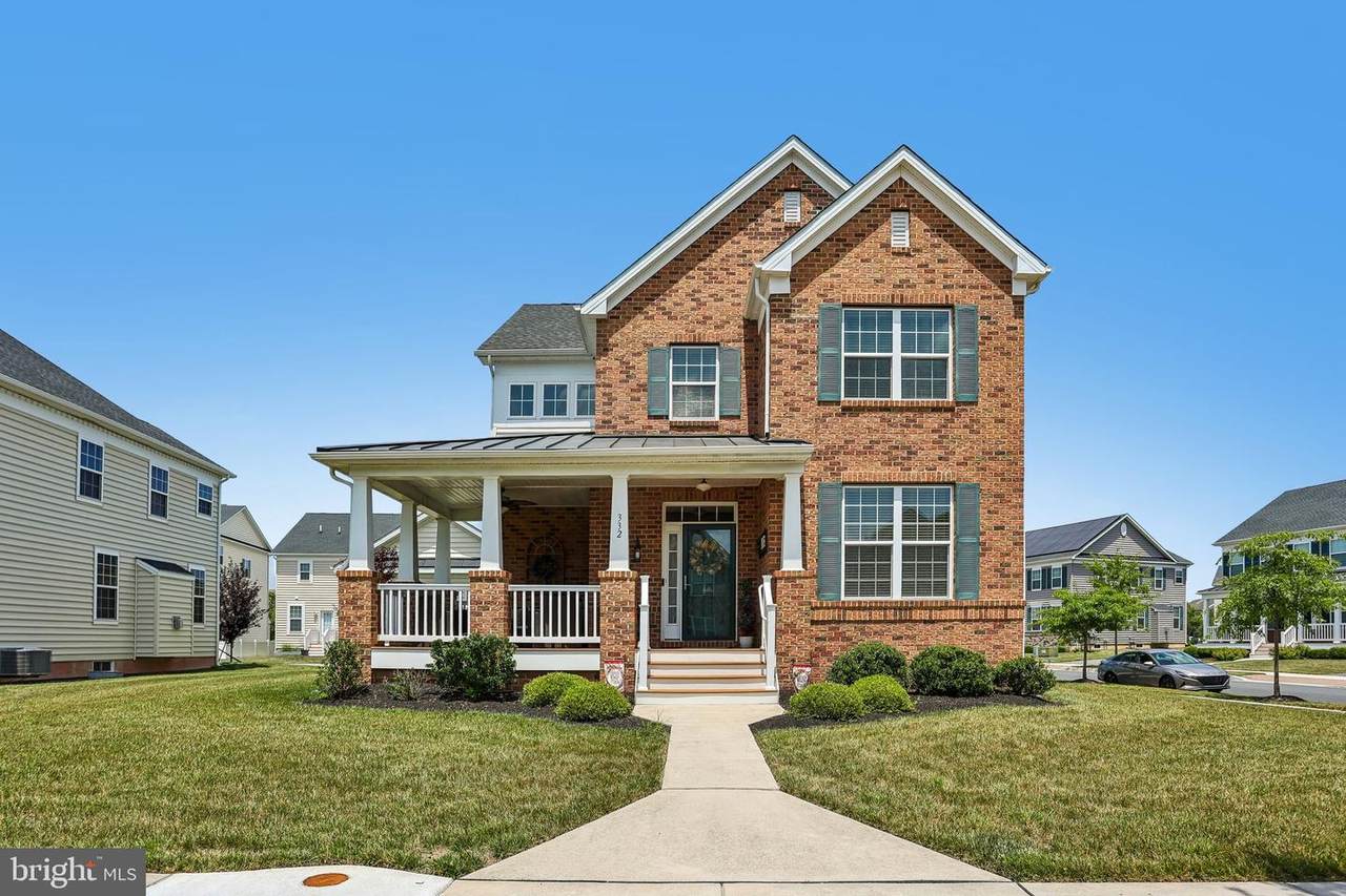 332 Sun Boulevard - Photo 1