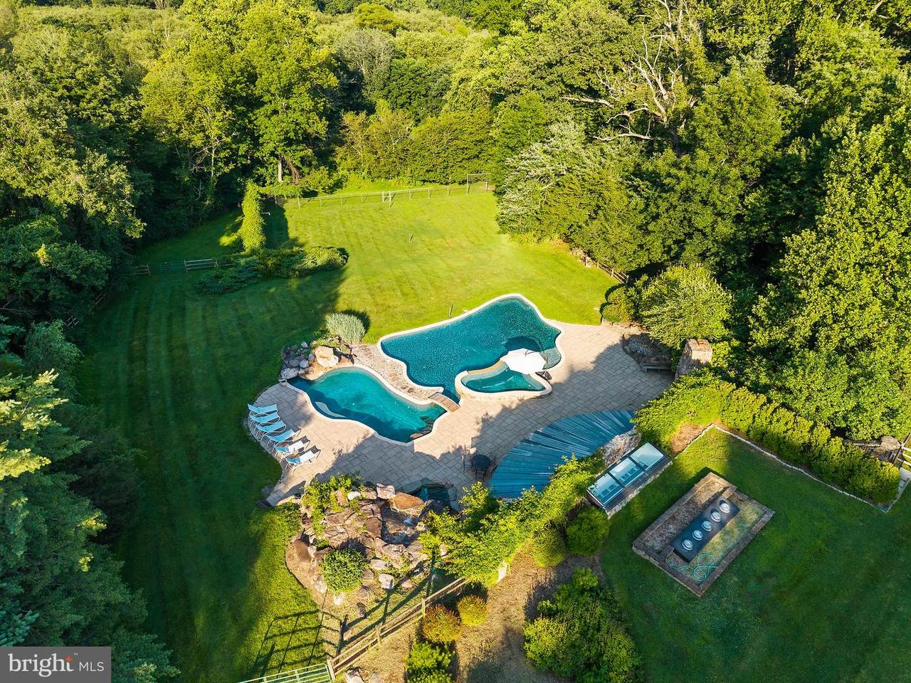 1531 Windstone Drive - Photo 1