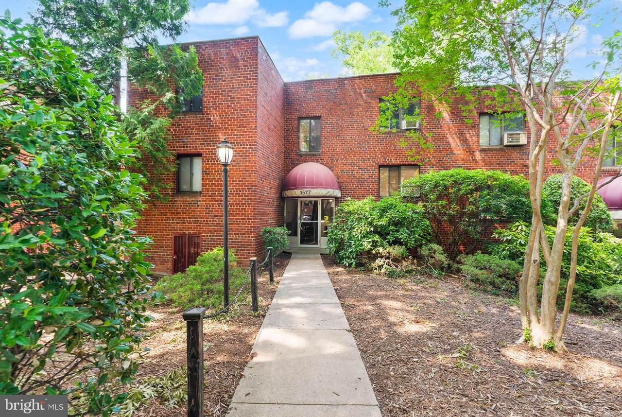 1577 Colonial Terrace - Photo 1