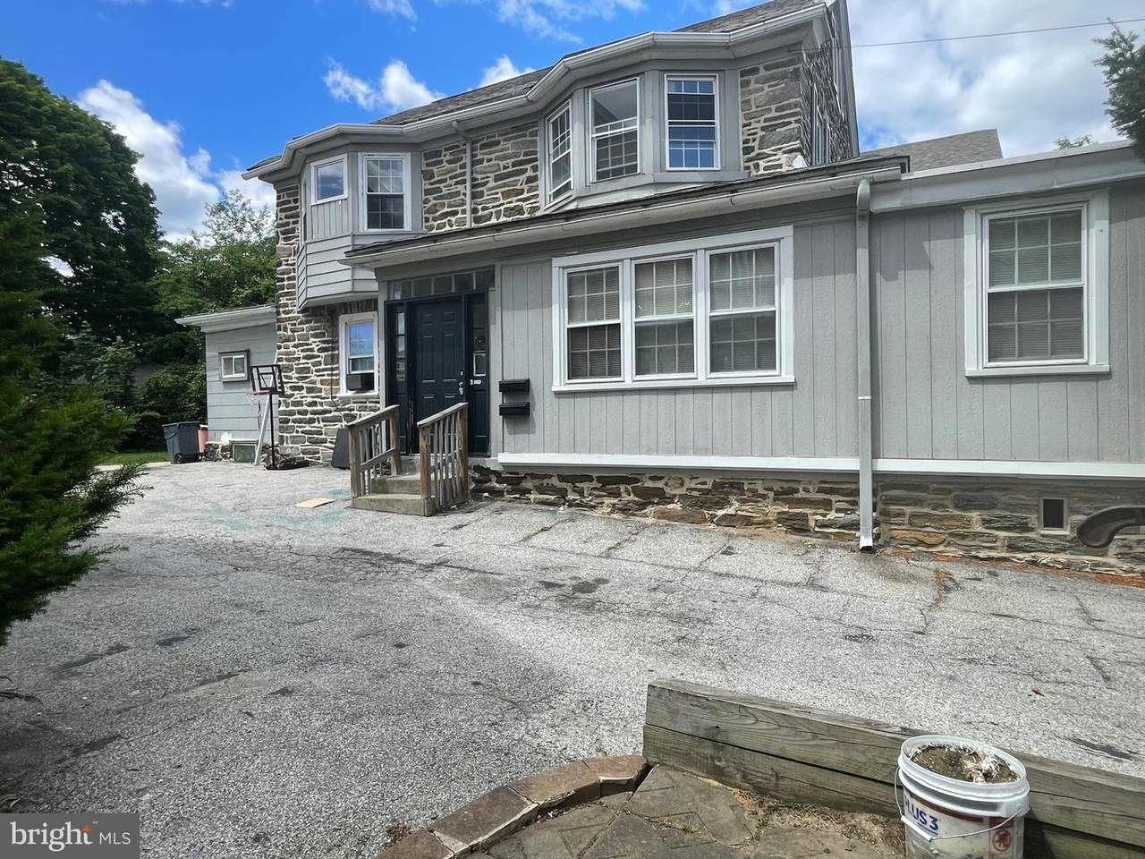 16 Windsor Avenue - Photo 1