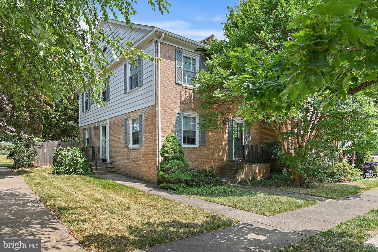 5267 Leestone Court - Photo 1