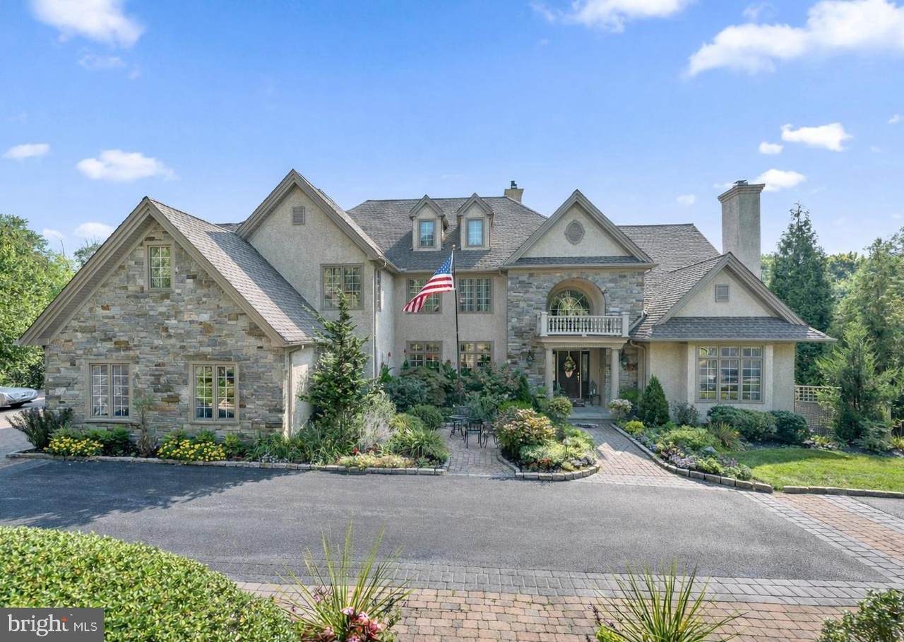 365 Arbor Circle - Photo 1