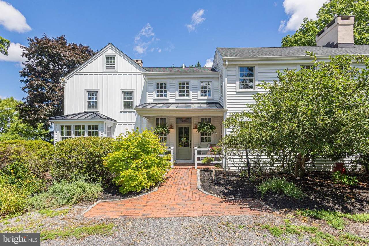 222 Aqueduct Road - Photo 1