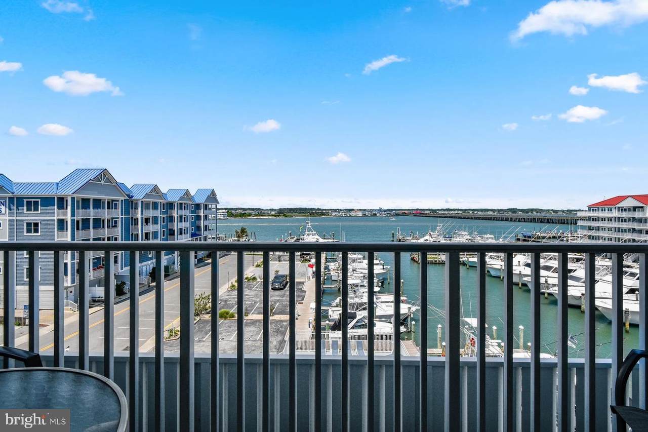 205 Somerset Street - Photo 1