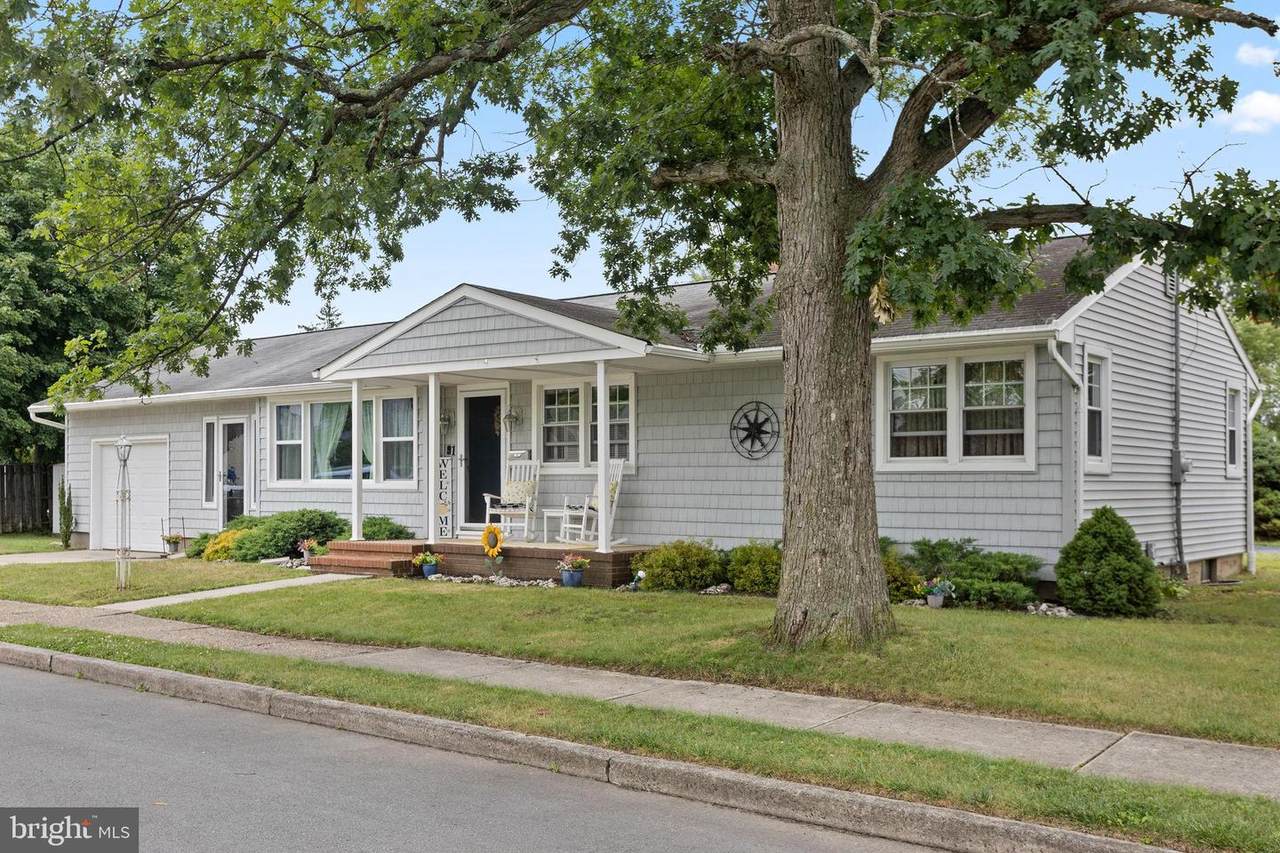 1 Lee Court - Photo 1