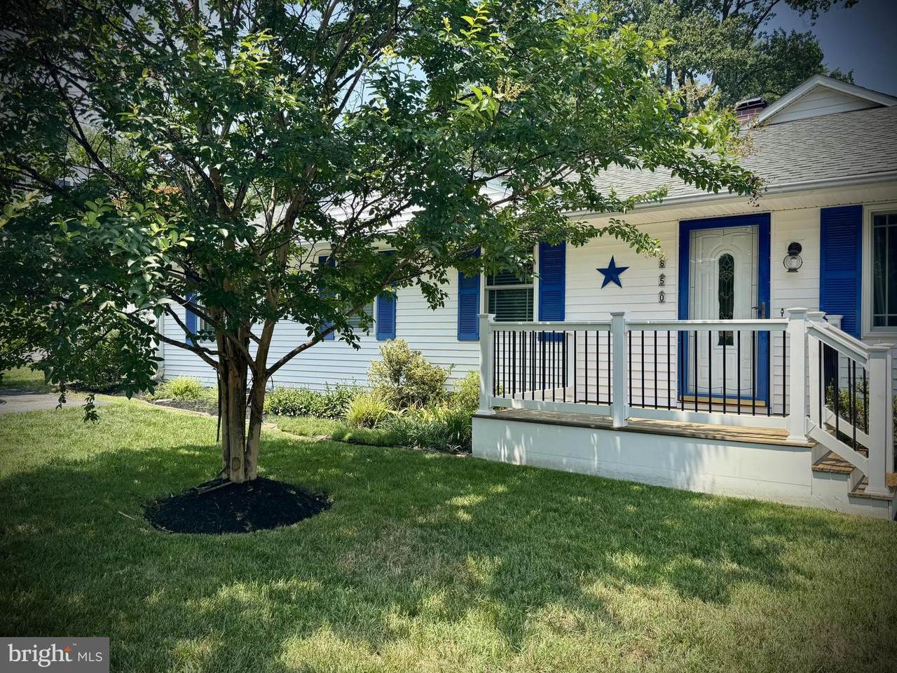 850 Holly Avenue - Photo 1