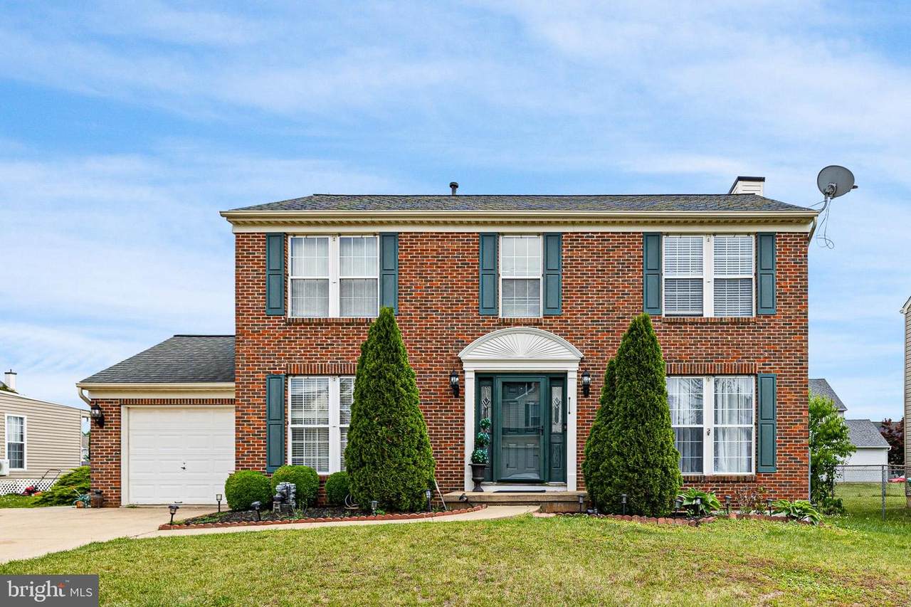 805 Cornstalk Drive - Photo 1
