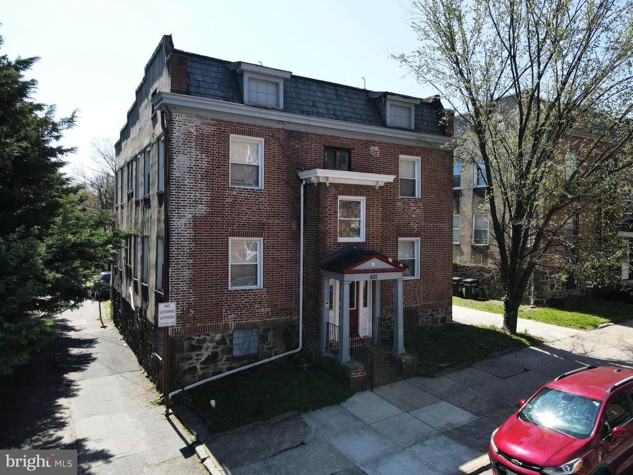 601 Whitelock Street - Photo 1
