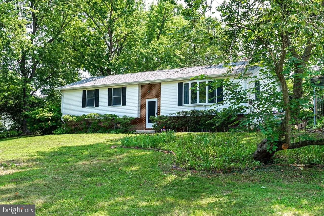 200 Manor Avenue - Photo 1
