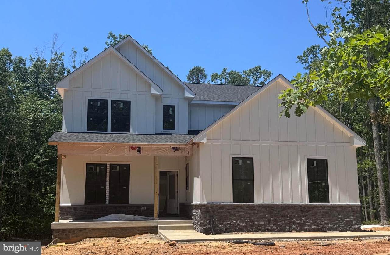1079 Alma Gaynelle Drive - Photo 1