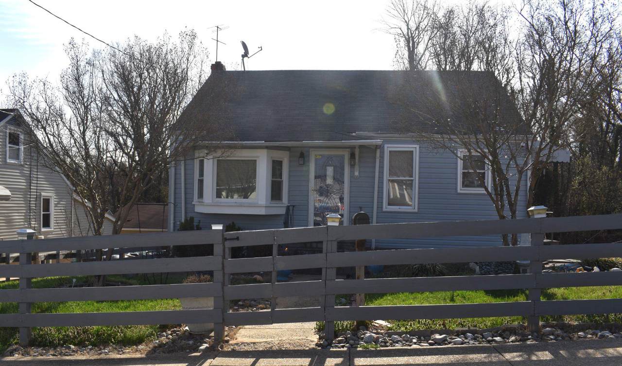 416 Topeka Avenue - Photo 1