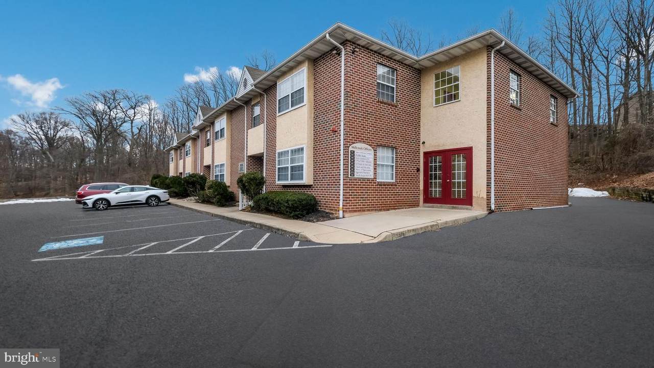 1041 Millcreek - Photo 1