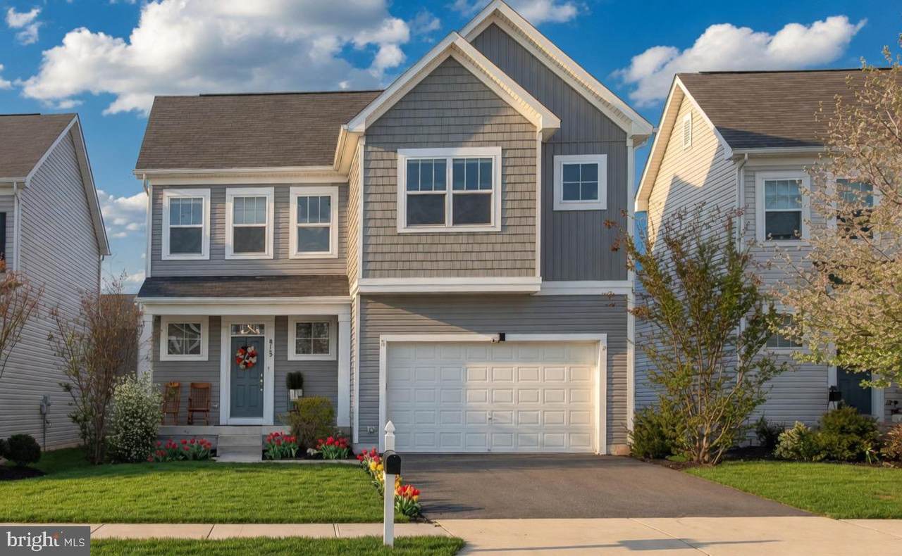 813 Mildenhall Court - Photo 1
